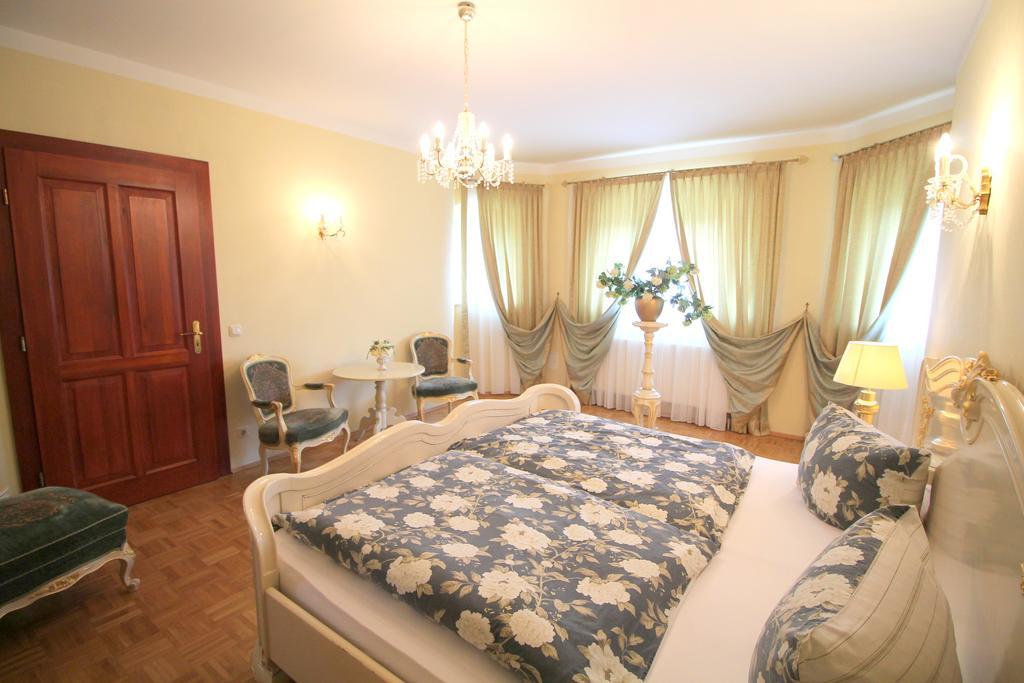 Hotel-Appartement-Villa Ulenburg Дрезден Екстер'єр фото